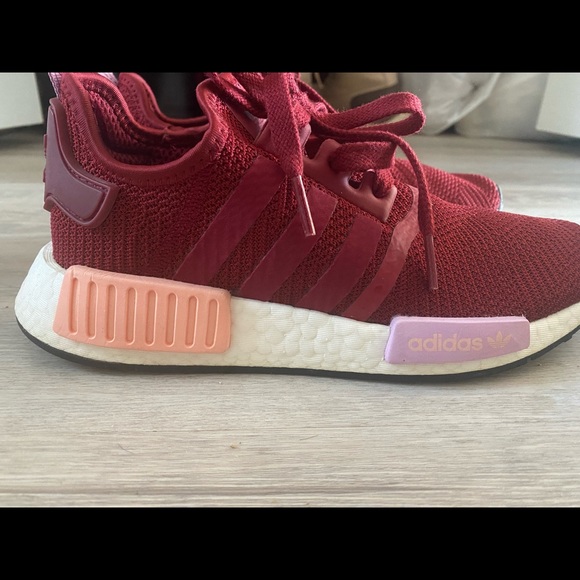 Adidas Orginials NMD R1 Collegiate Burgundy - Picture 2 of 8